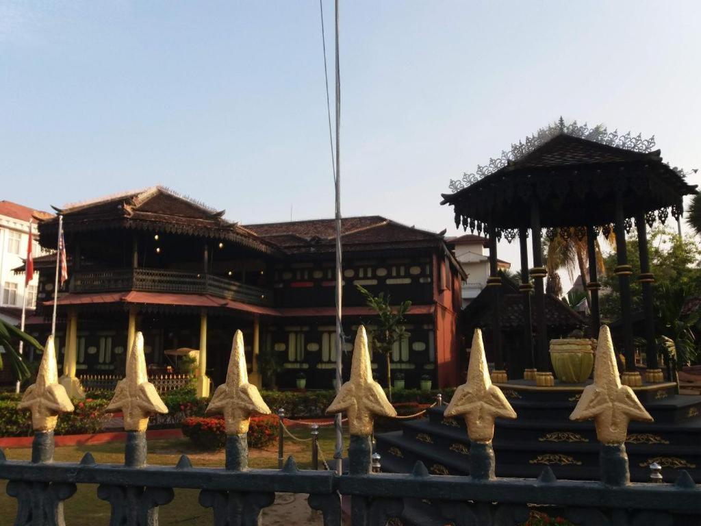 Spot On 89796 D'Noor Budget Inn Kota Bharu Kültér fotó